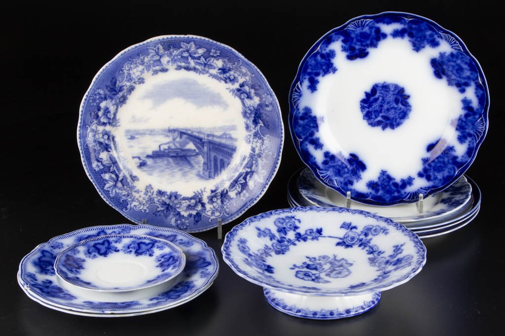 ENGLISH STAFFORDSHIRE IRONSTONE FLOW BLUE TABLE (1 of 1)