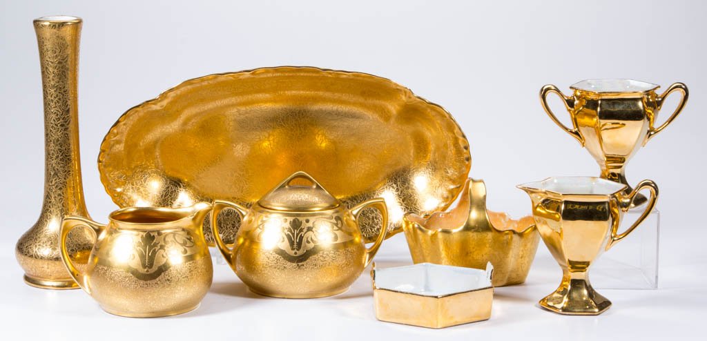 PICKARD-STYLE PORCELAIN TABLE ARTICLES, LOT OF EIGHT (1 of 1)