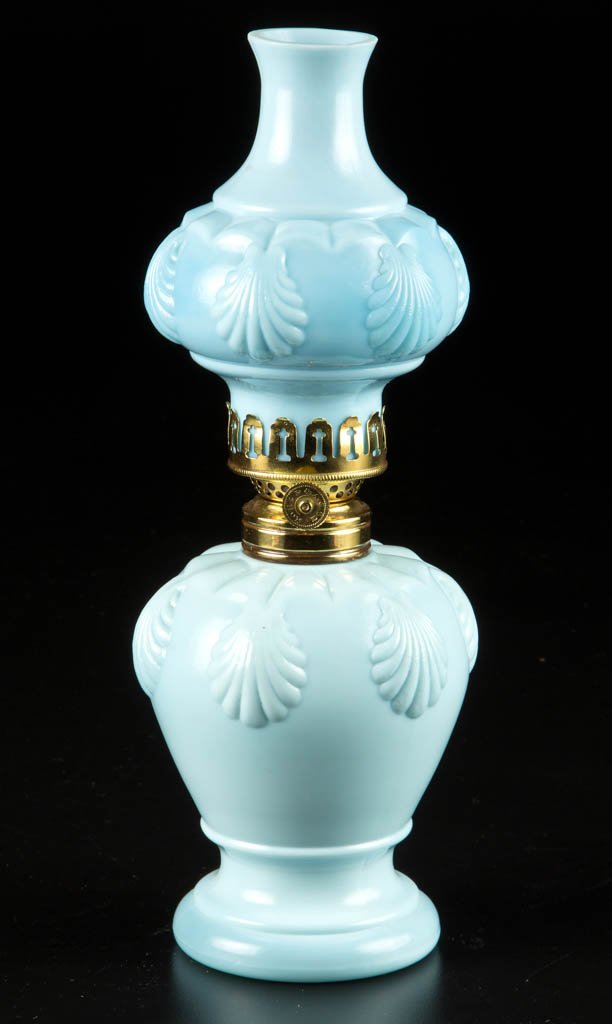 OUR LITTLE BEAUTY MINIATURE LAMP (1 of 1)