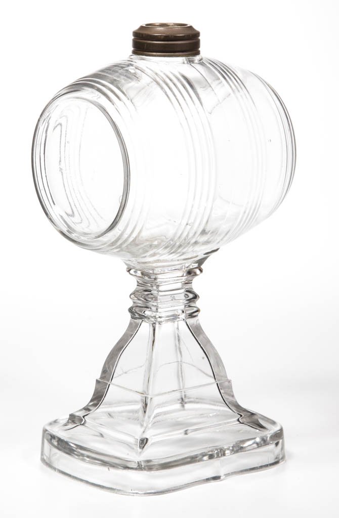 CENTRAL NO. 725 / BARREL / KEG KEROSENE STAND LAMP (1 of 1)