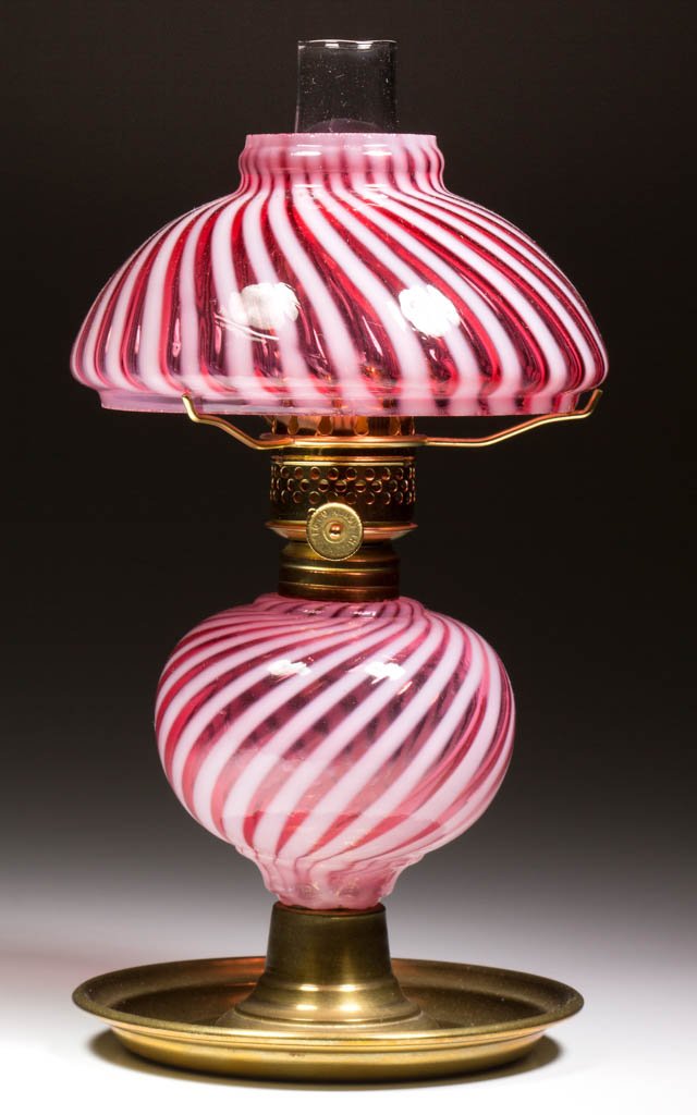 OPALESCENT SWIRL MINIATURE STAND LAMP (1 of 1)