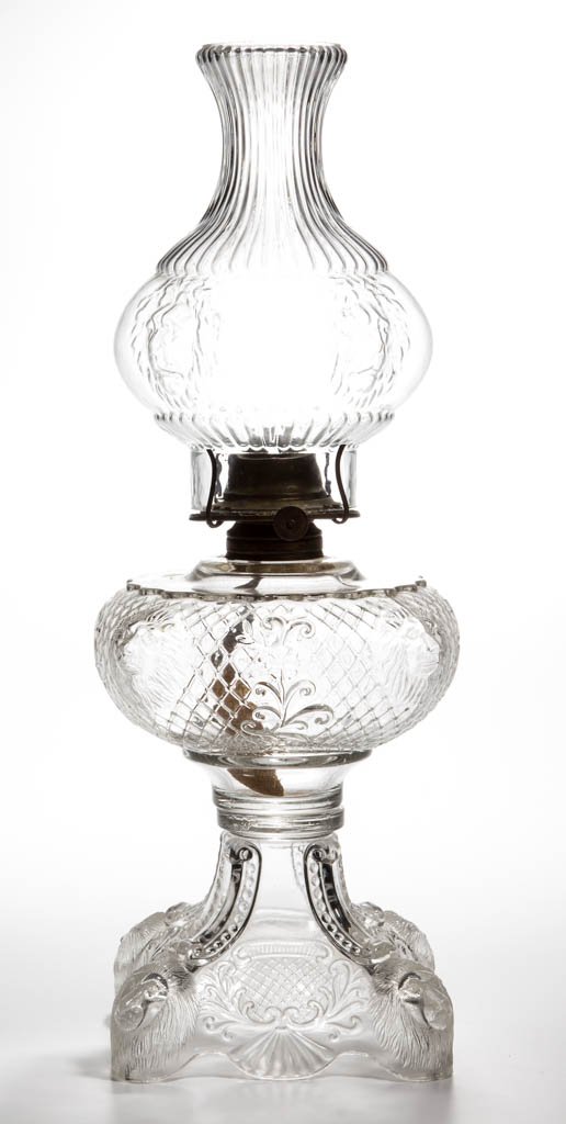 LION AND BABOON KEROSENE SEWING STAND LAMP (1 of 1)