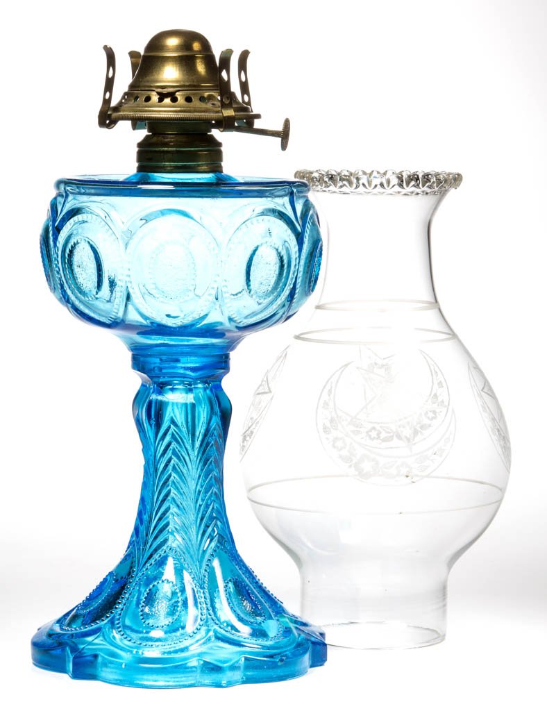 PEACOCK FEATHER KEROSENE STAND LAMP (1 of 1)