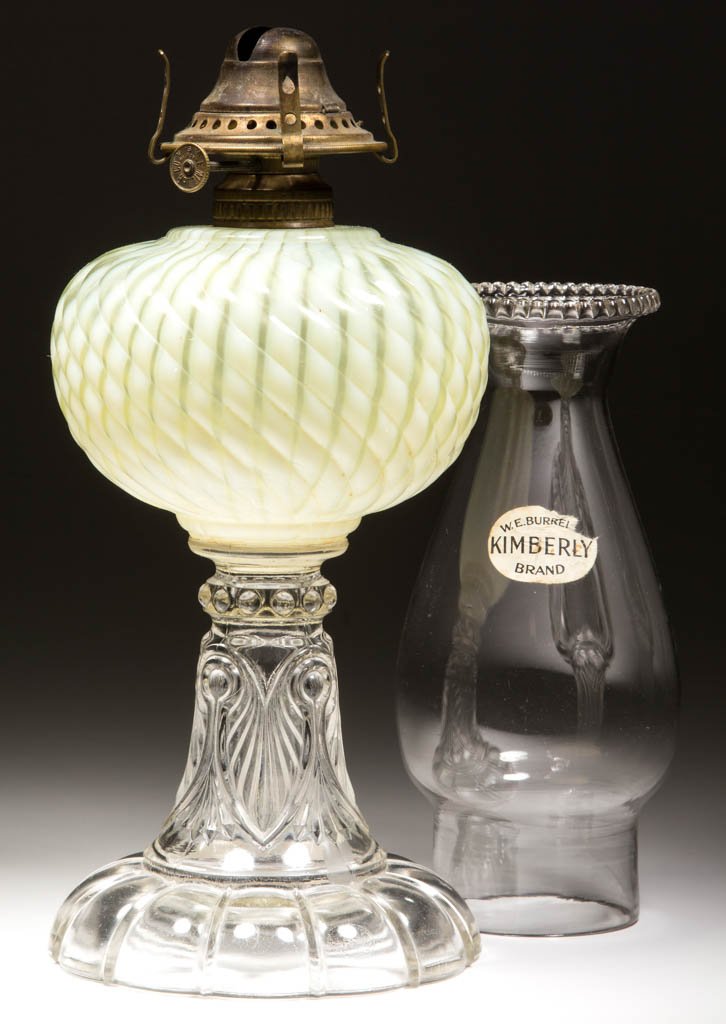 SHELDON SWIRL KEROSENE STAND LAMP (1 of 1)