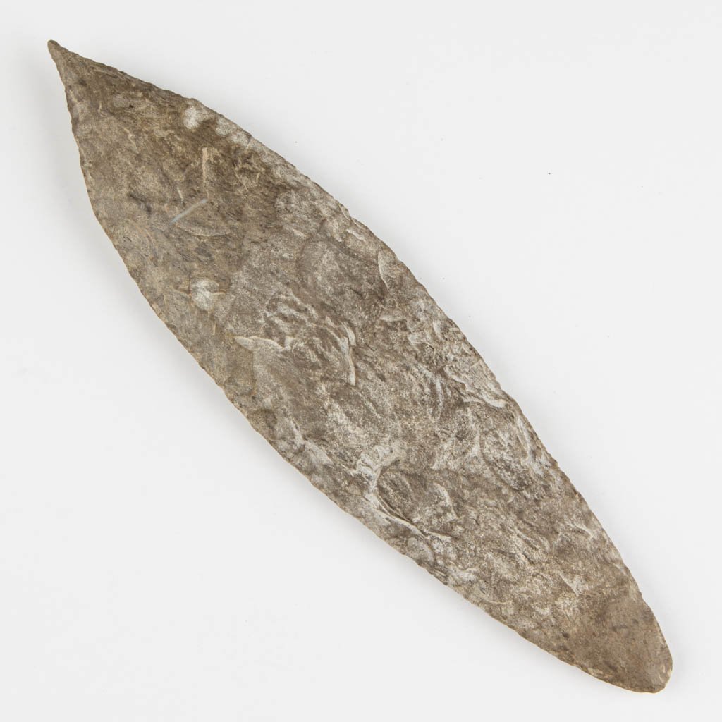 NATIVE AMERICAN STONE POINT: NATIVE AMERICAN STONE POINT, lanceolate, with very pointed distal tip, large specimen. Attributed by William Jack Hranicky as a Duck River point. Attributed to Mississippian period, 1000-1520 A.D. 7 3