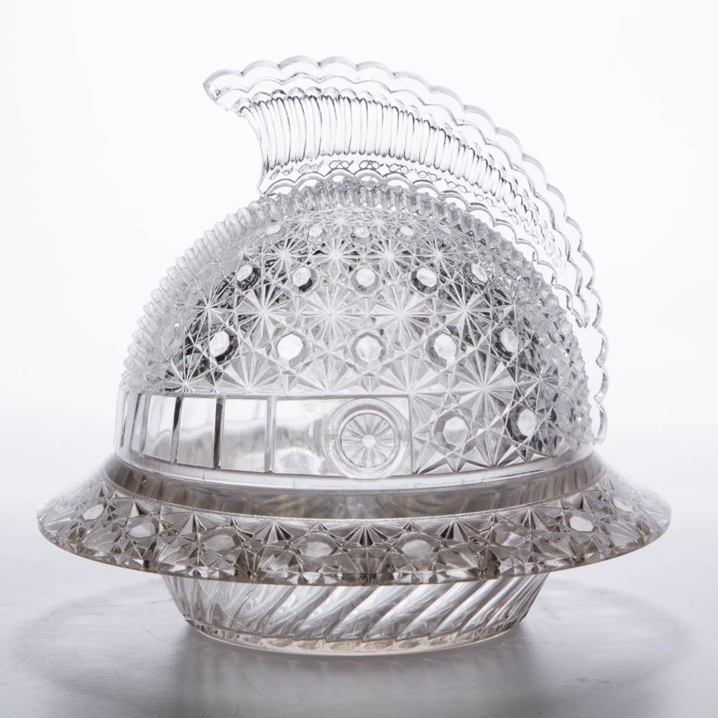 DAISY AND BUTTON HELMET-FORM COVERED BUTTER DISH (1 of 1)