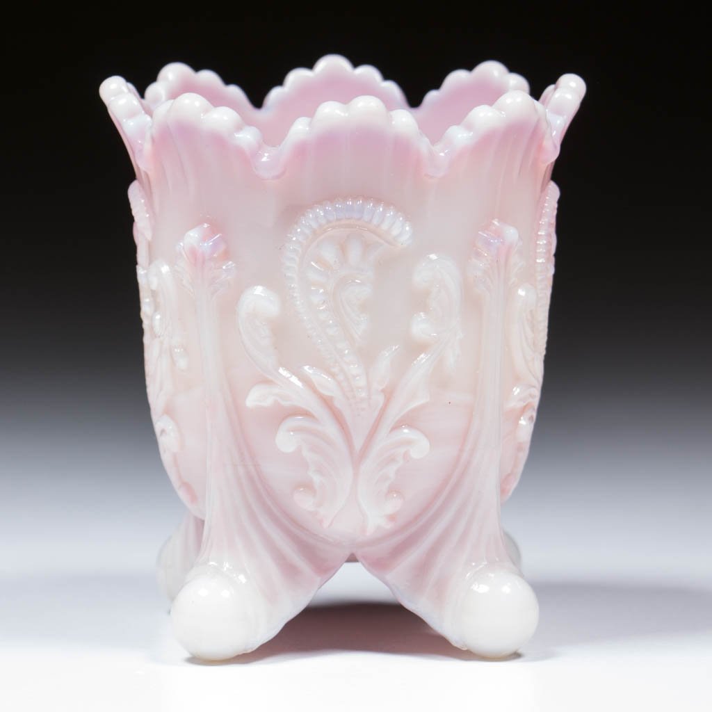 INVERTED FAN AND FEATHER TOOTHPICK HOLDER (1 of 1)