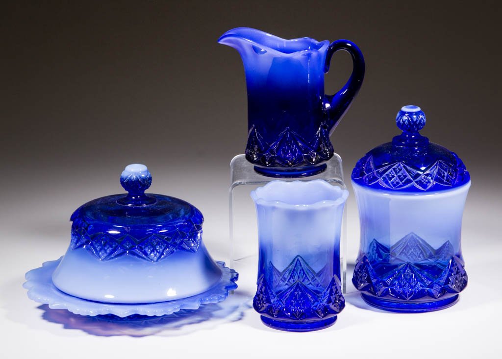 DIAMOND SPEARHEAD FOUR-PIECE TABLE SET (1 of 1)