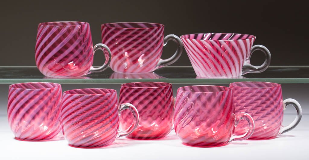 ASSORTED OPALESCENT SWIRL PUNCH CUPS, LOT OF EIGHT (1 of 1)
