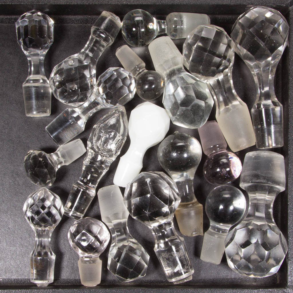 ASSORTED GLASS STOPPERS, LOT OF 19 (1 of 1)