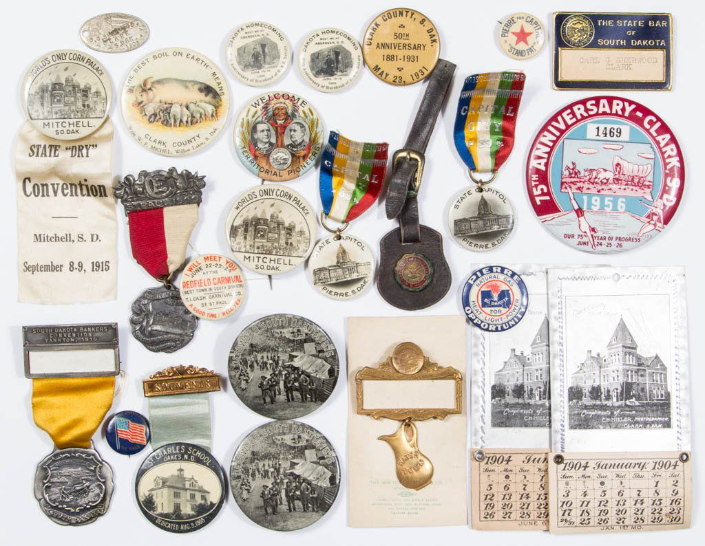 ASSORTED SOUTH DAKOTA / MIDWEST SOUVENIRS / CONVENTION (1 of 5)