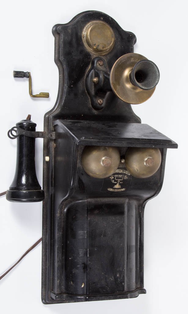 ERICCSON WALL-MOUNT TELEPHONE (1 of 1)