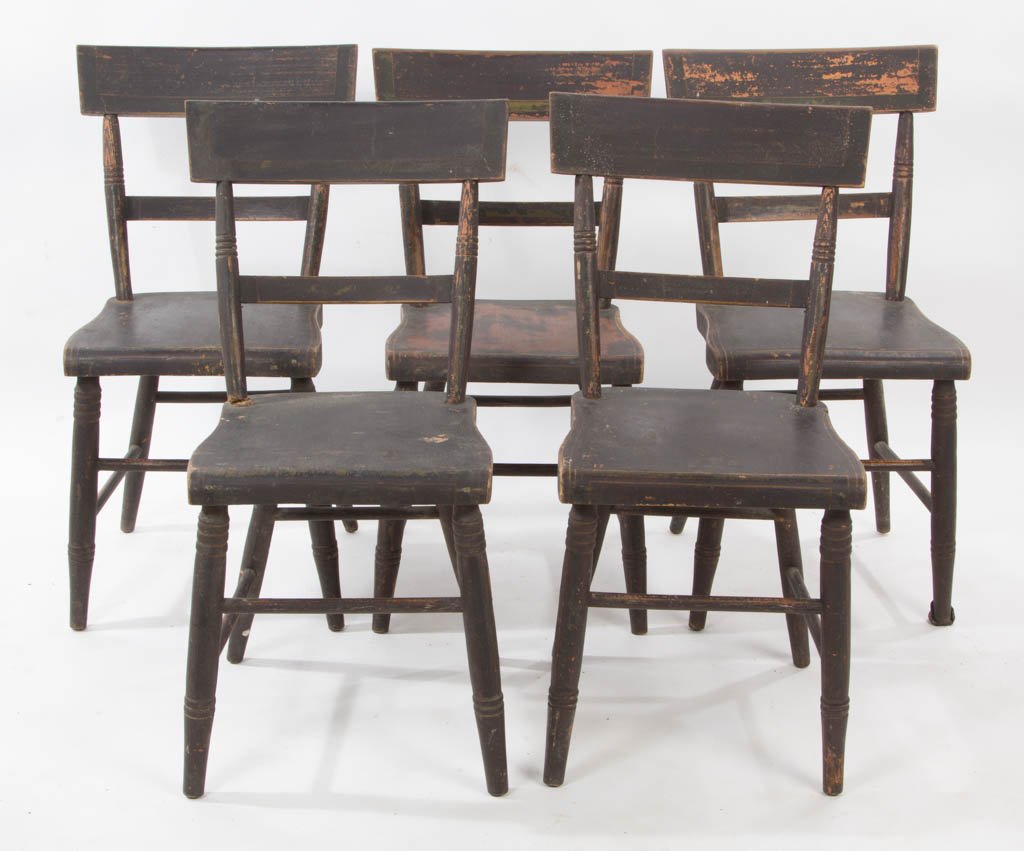 SET OF FIVE VIRGINIA PAINT-DECORATED PLANK-BOTTOM SIDE (1 of 2)