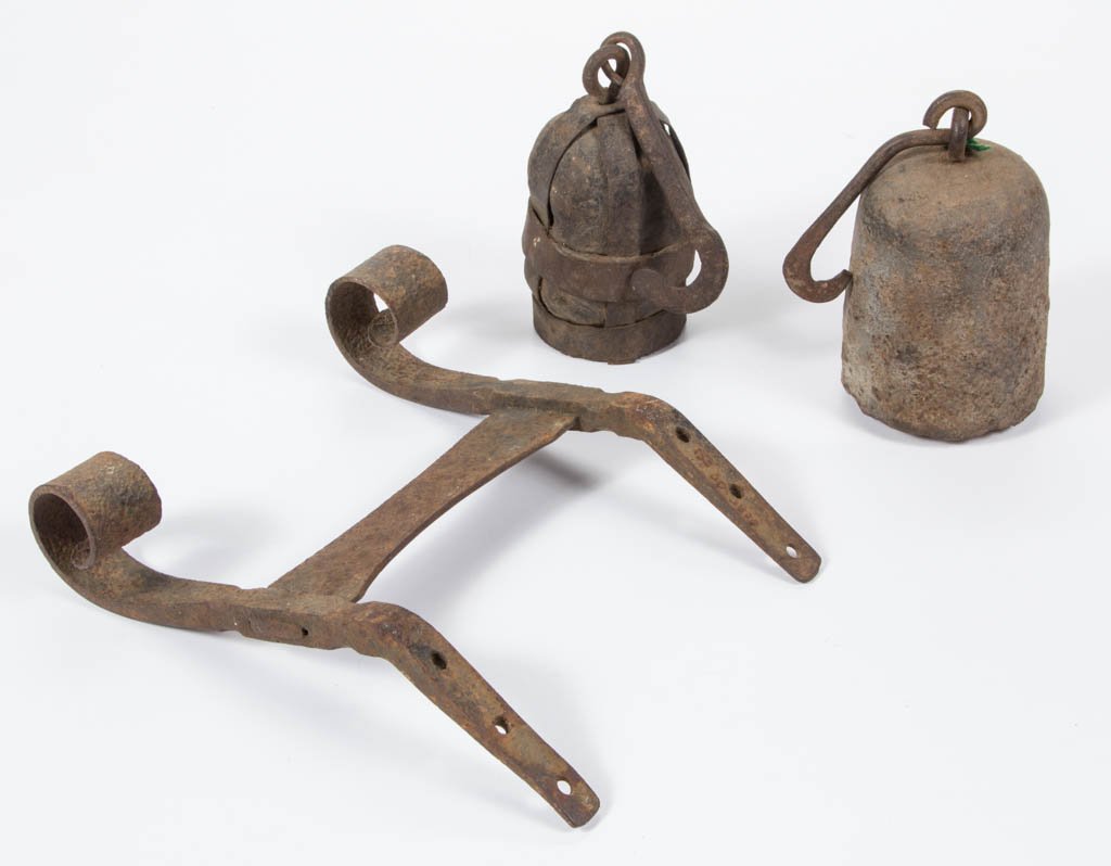 ASSORTED WROUGHT-IRON GARDEN ARTICLES, LOT OF THREE (1 of 1)