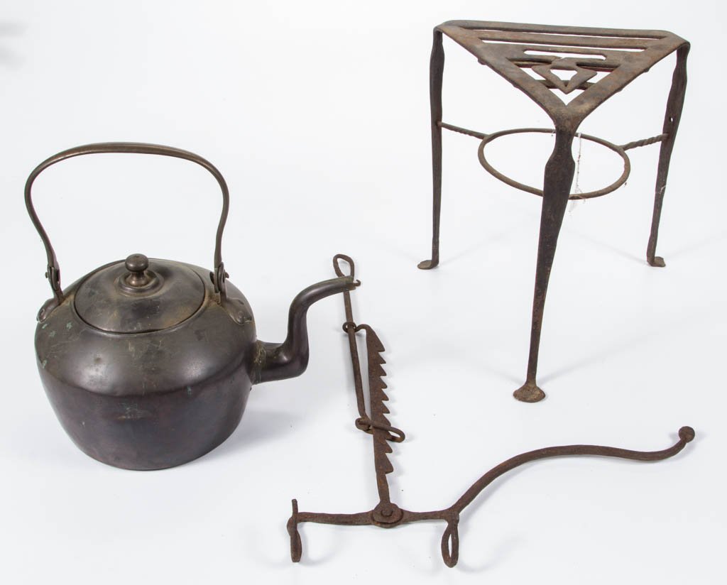 COPPER AND WROUGHT-IRON HEARTH TEA KETTLE SET-UP, LOT (1 of 1)