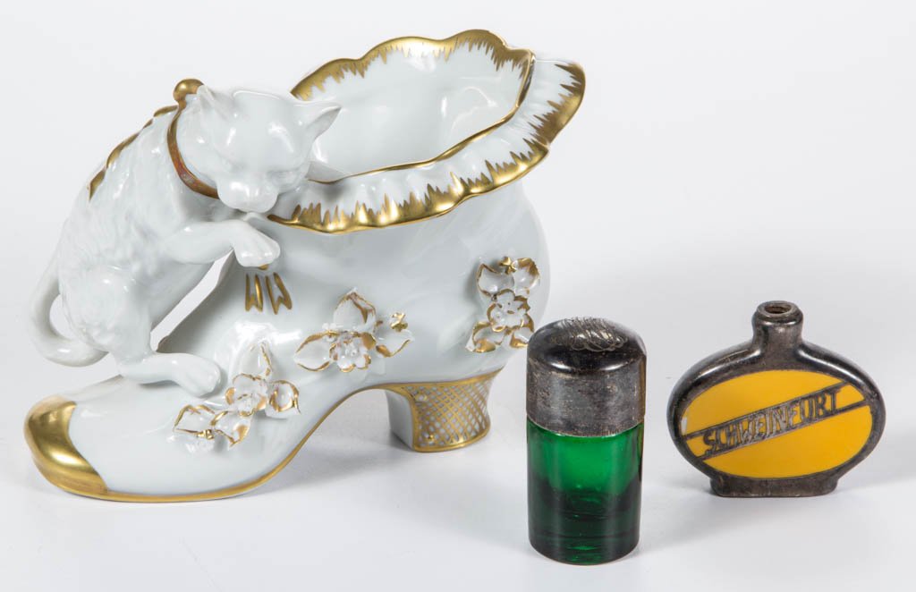 ASSORTED GLASS AND PORCELAIN ARTICLES, LOT OF THREE (1 of 1)