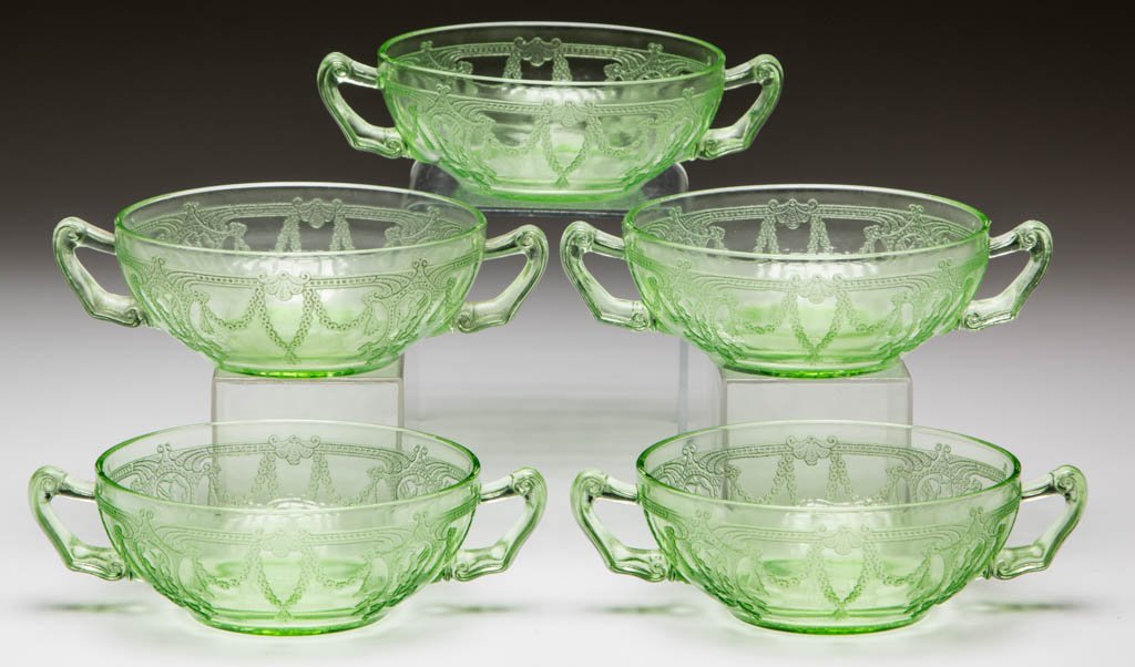 CAMEO DEPRESSION GLASS CREAM SOUP BOWLS, LOT OF FIVE Feb 27, 2016