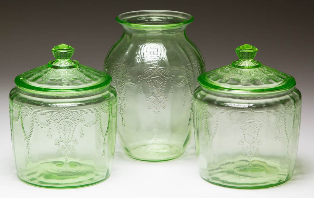 CAMEO DEPRESSION GLASS ARTICLES, LOT OF THREE (1 of 1)