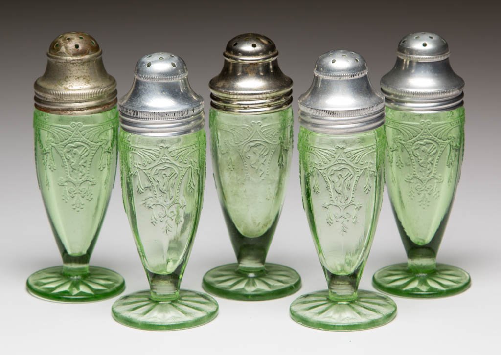 CAMEO DEPRESSION GLASS SALT AND PEPPER SHAKERS, LOT OF (1 of 1)