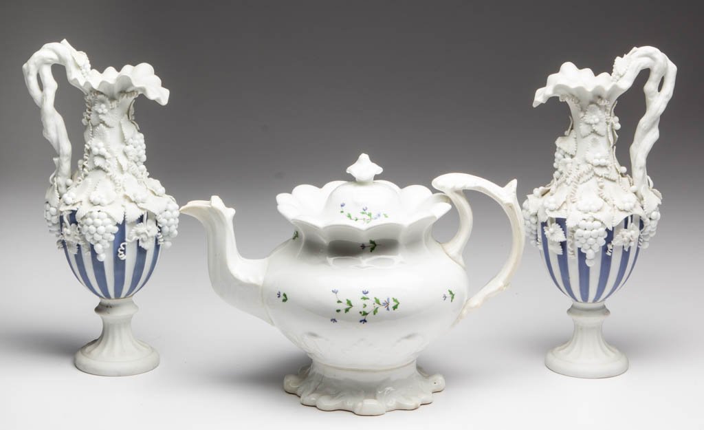 ASSORTED CERAMIC ARTICLES, LOT OF THREE (1 of 2)