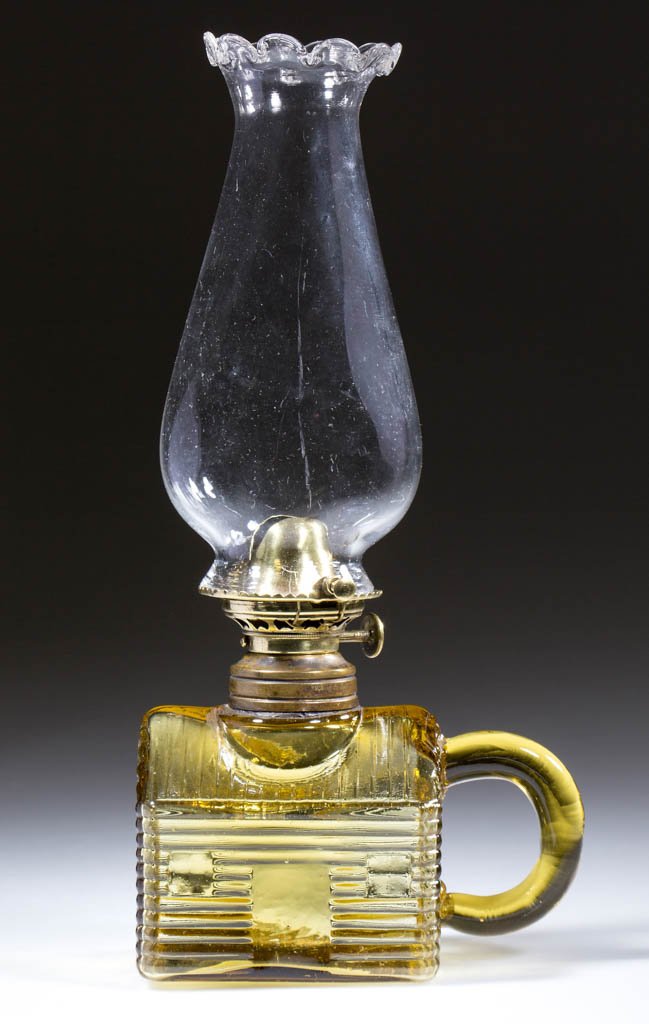 LOG CABIN / SCHOOL HOUSE FINGER LAMP - SMALL (1 of 1)