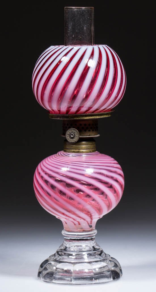 SWIRL MINIATURE STAND LAMP (1 of 1)