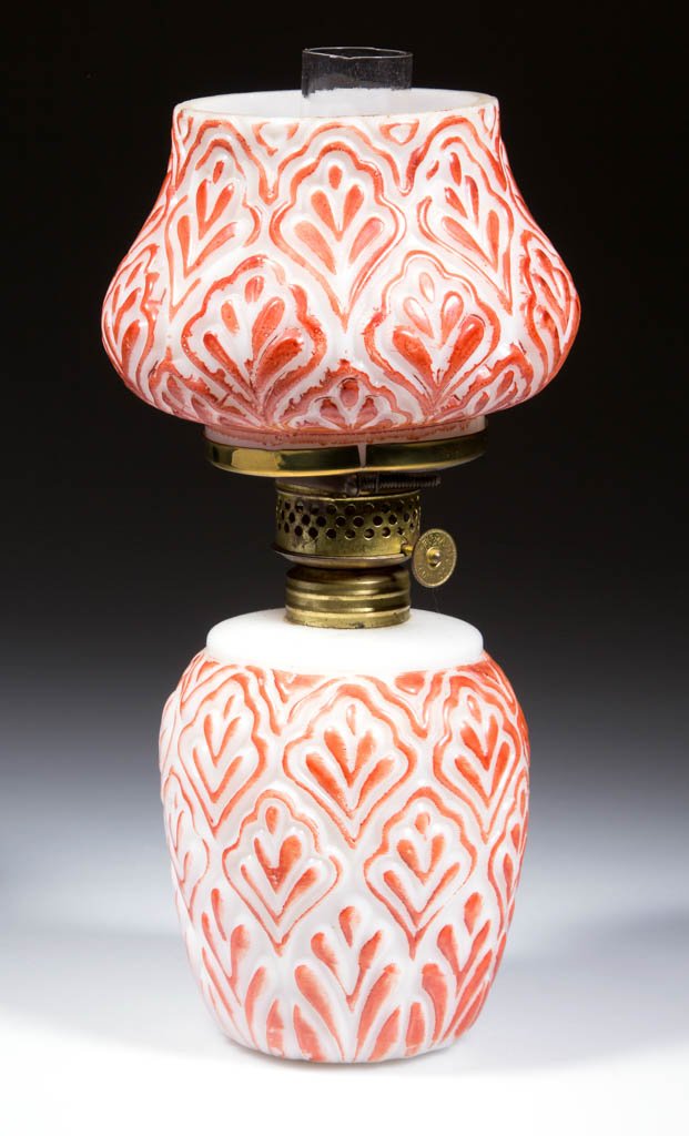 REPEATED STYLIZED LEAF MINIATURE LAMP (1 of 1)