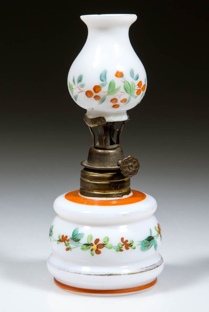 VICTORIAN DECORATED MINIATURE LAMP (1 of 1)