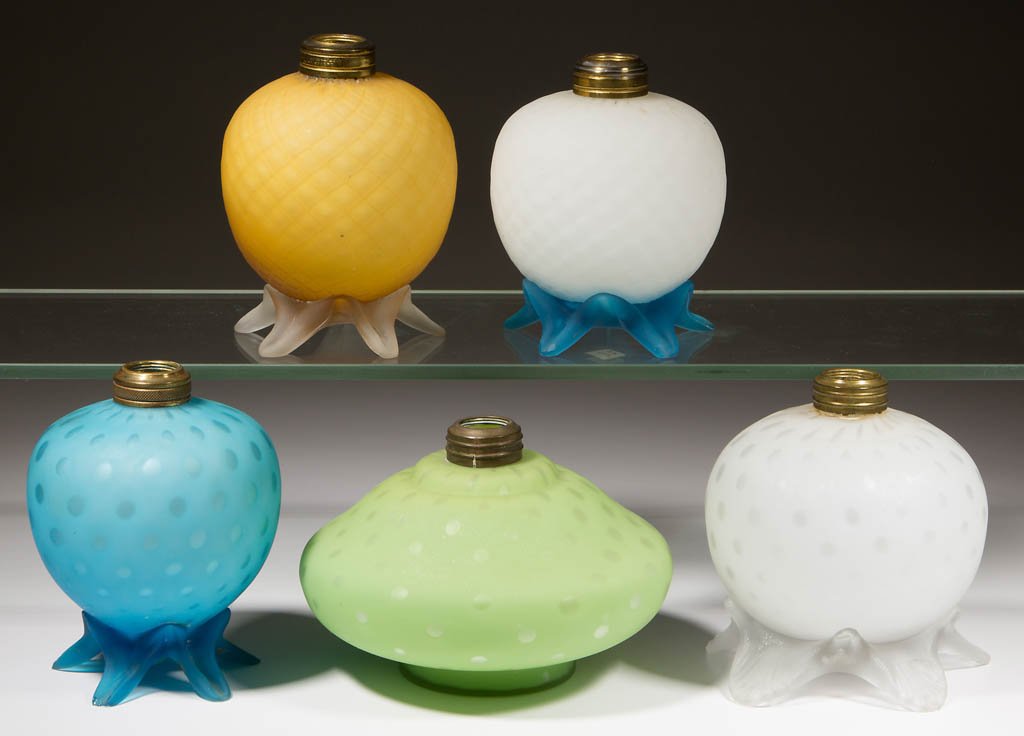 ASSORTED PATTERN AIR-TRAP MOTHER-OF-PEARL SATIN (1 of 1)