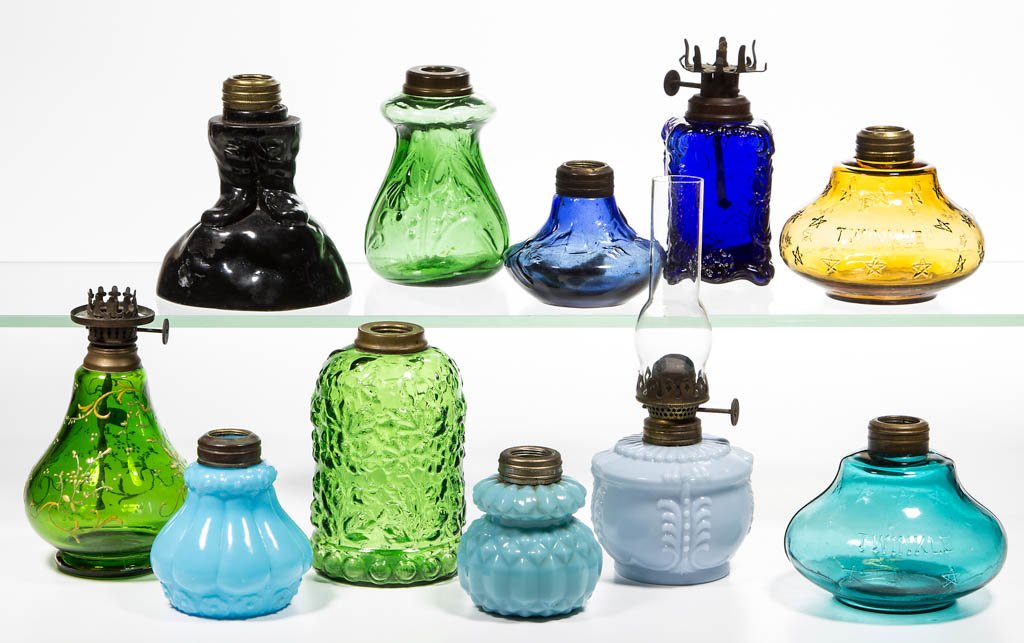 ASSORTED PATTERN MINIATURE LAMP BASES, LOT OF 11 (1 of 1)