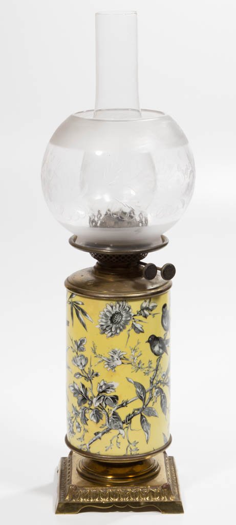 BRASS AND PORCELAIN KEROSENE VASE LAMP (1 of 2)