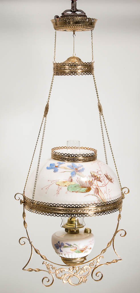 VICTORIAN BRASS FRAME KEROSENE HANGING LIBRARY LAMP (1 of 1)