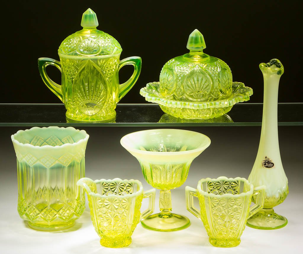 ASSORTED FENTON ARTICLES, LOT OF SEVEN (1 of 1)