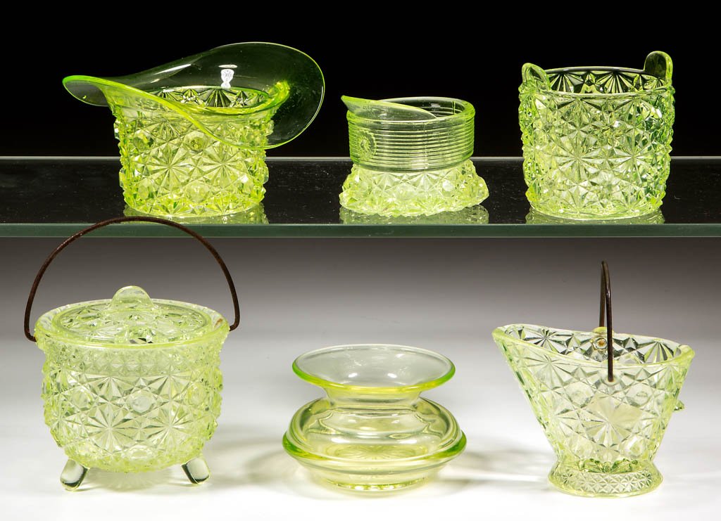 ASSORTED NOVELTY ARTICLES, LOT OF SIX (1 of 1)