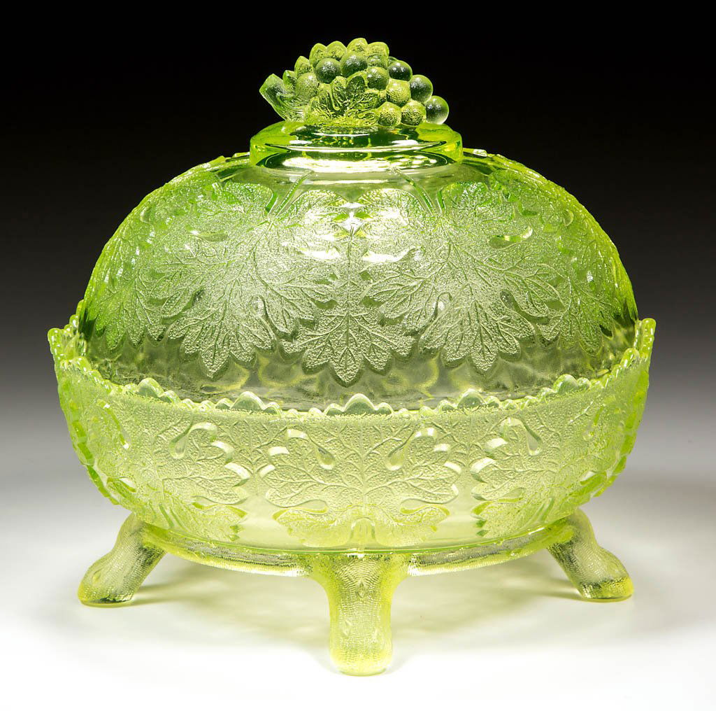 MAPLE LEAF / LEAF WARE (OMN) BUTTER DISH (1 of 1)