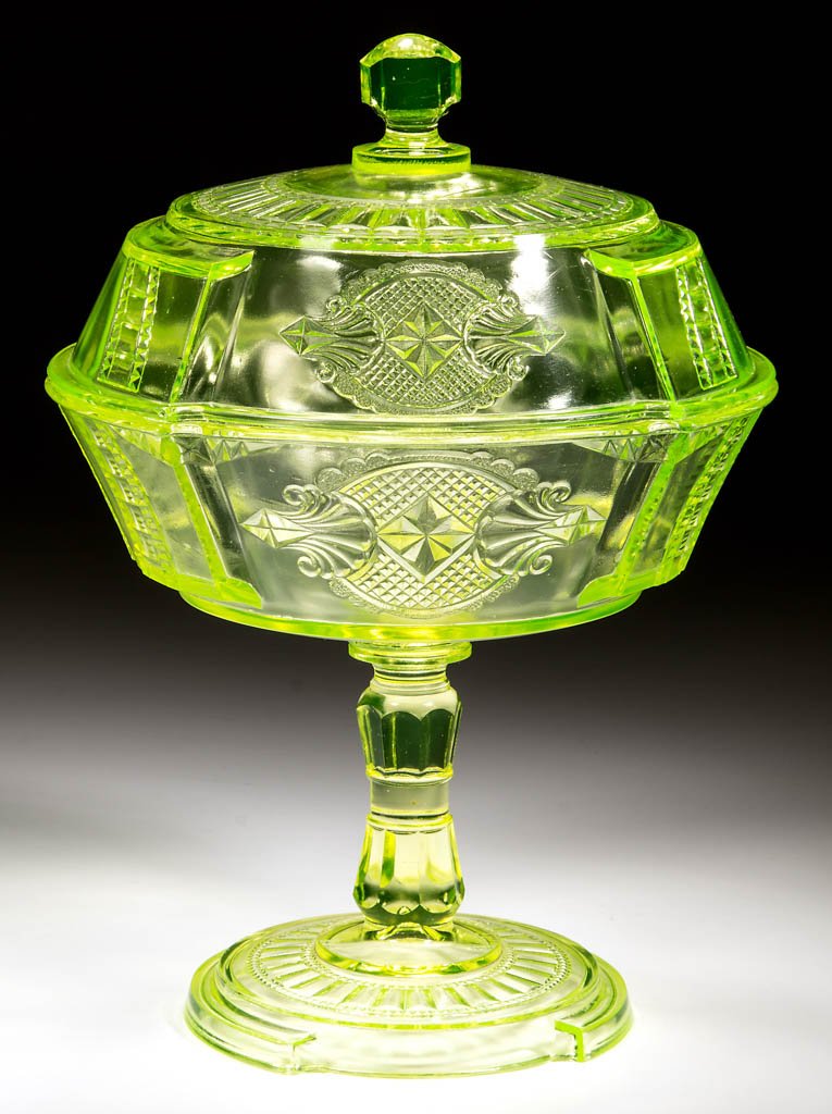 MEDALLION COVERED COMPOTE (1 of 1)