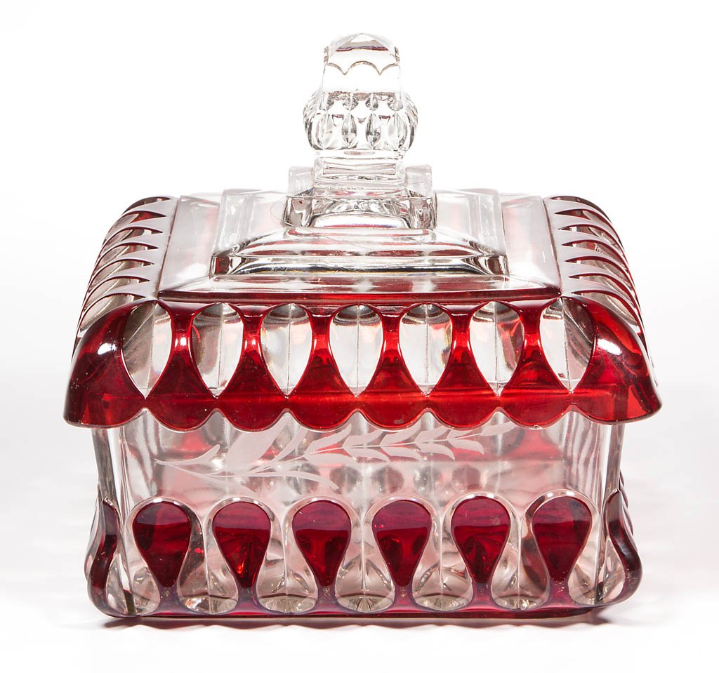 CRYSTAL WEDDING (OMN) - RUBY-STAINED COVERED DISH (1 of 1)