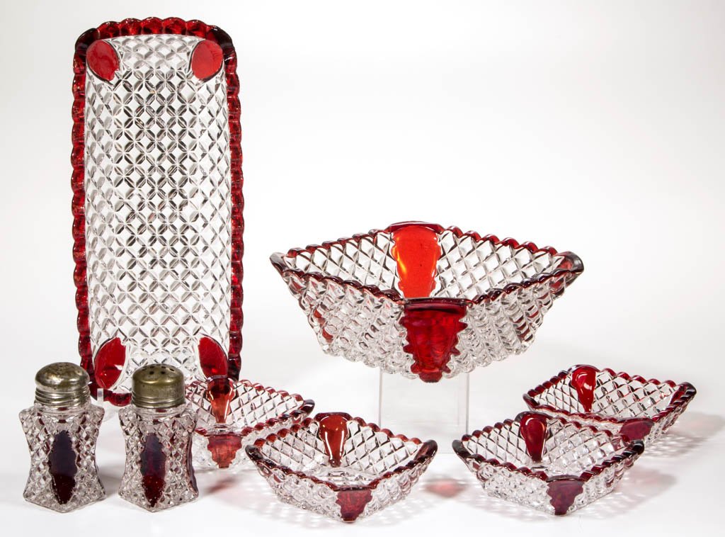 FOSTORIA'S LORRAINE / FLAT DIAMOND BOX - RUBY-STAINED (1 of 1)