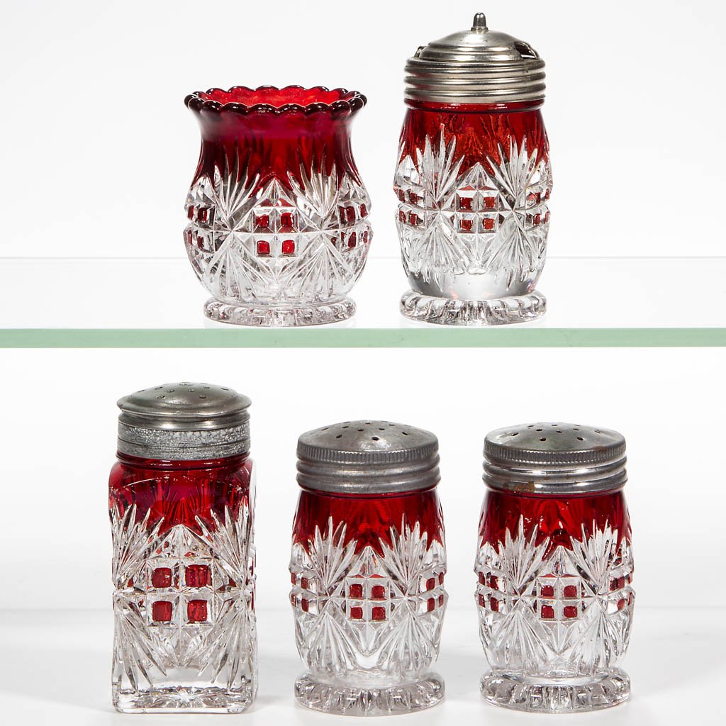 MAJESTIC (OMN) - RUBY-STAINED TABLE ARTICLES, LOT OF (1 of 1)