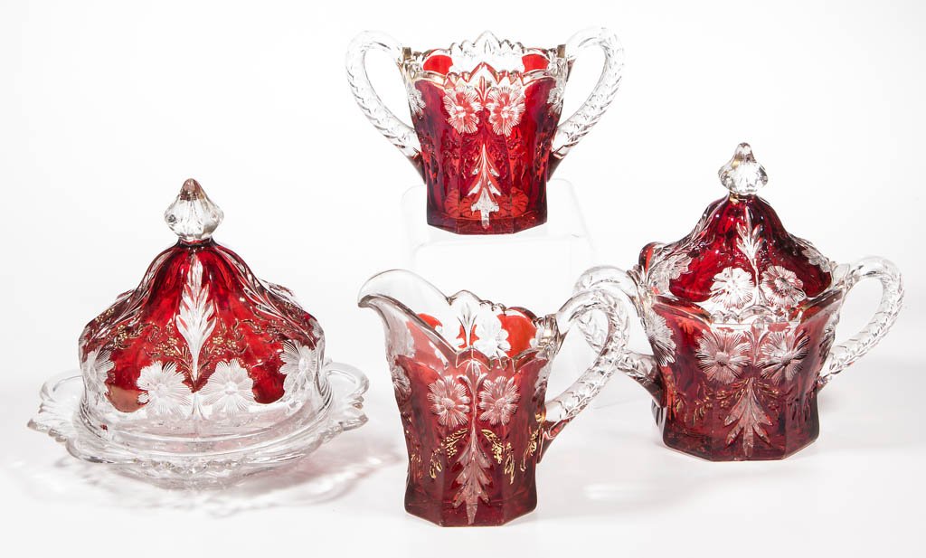 MCKEE'S PURITAN (OMN) - RUBY-STAINED FOUR-PIECE TABLE (1 of 1)