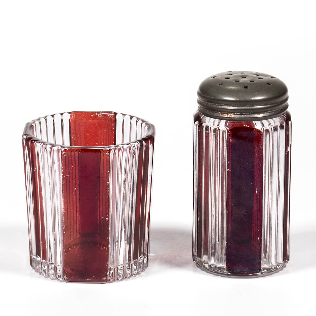 PLEATING - RUBY-STAINED TABLE ARTICLES, LOT OF TWO (1 of 1)