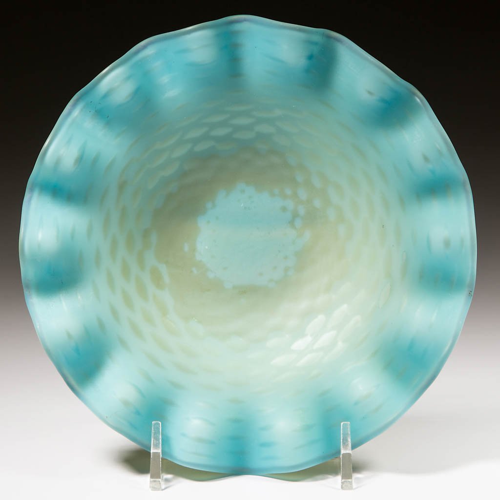THOMAS WEBB AIR-TRAP MOTHER-OF-PEARL DISH (1 of 2)