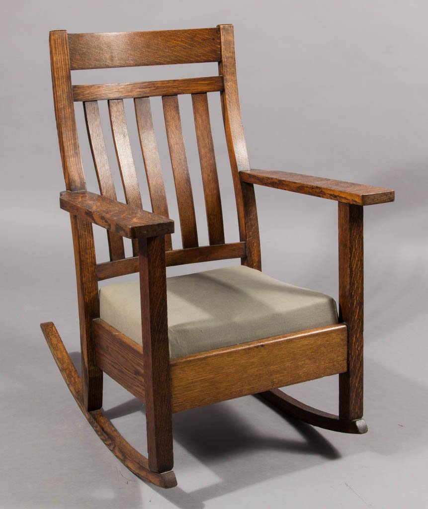 AMERICAN ARTS AND CRAFTS / MISSION QUARTER-SAWN OAK (1 of 2)