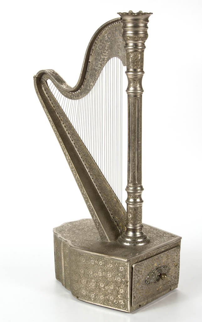 THORENS OF SWITZERLAND CAST-METAL MUSIC BOX (1 of 3)