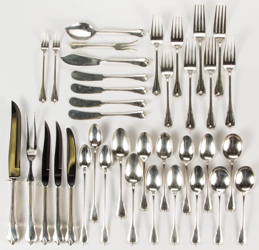 WALLACE STERLING SILVER PARTIAL FLATWARE SERVICE, LOT (1 of 1)