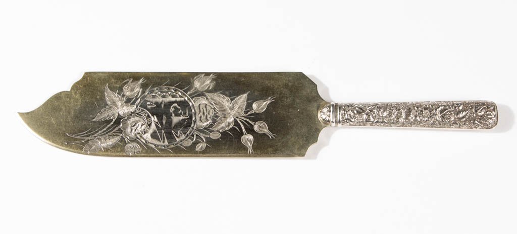 TOWLE STERLING SILVER ICE CREAM KNIFE / SERVER (1 of 1)