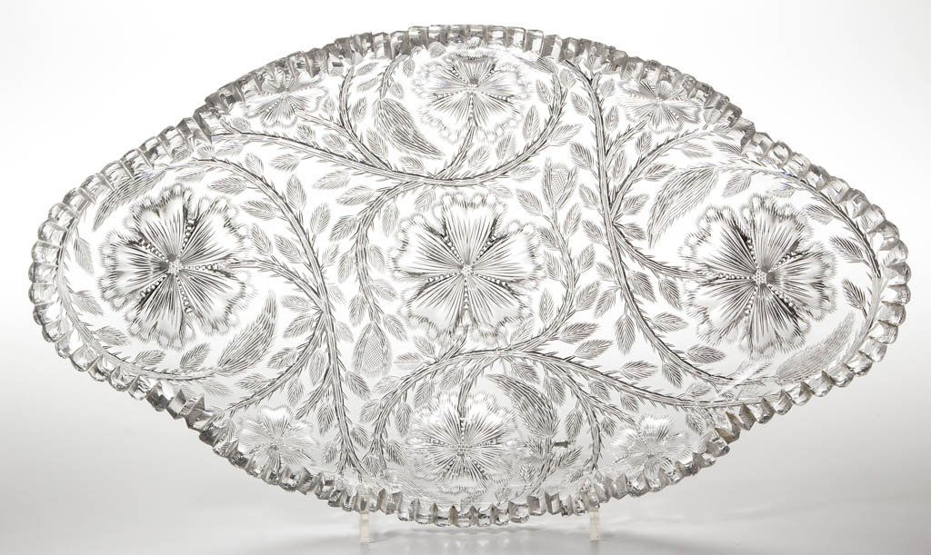 CUT AND ENGRAVED GRAVIC-TYPE ICE CREAM DISH / TRAY (1 of 1)