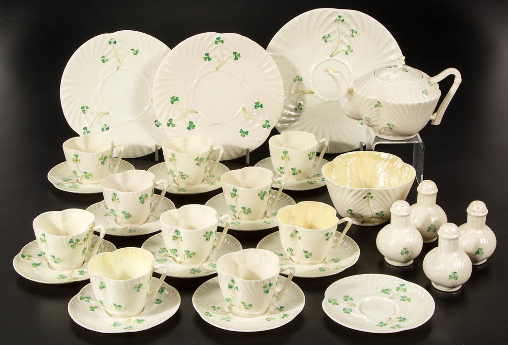 IRISH BELLEEK PORCELAIN ARTICLES, LOT OF 30 (1 of 2)