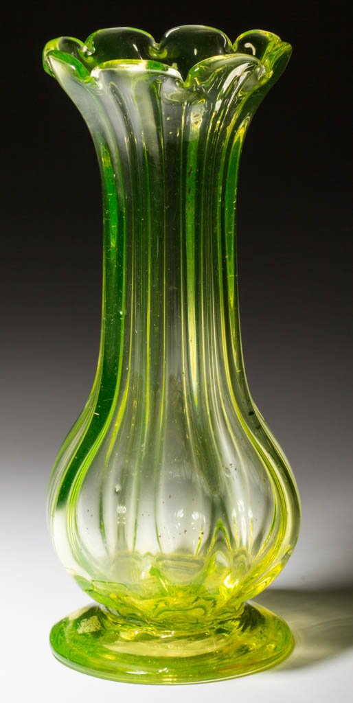 PILLAR-MOLDED FOOTED VASE (1 of 1)