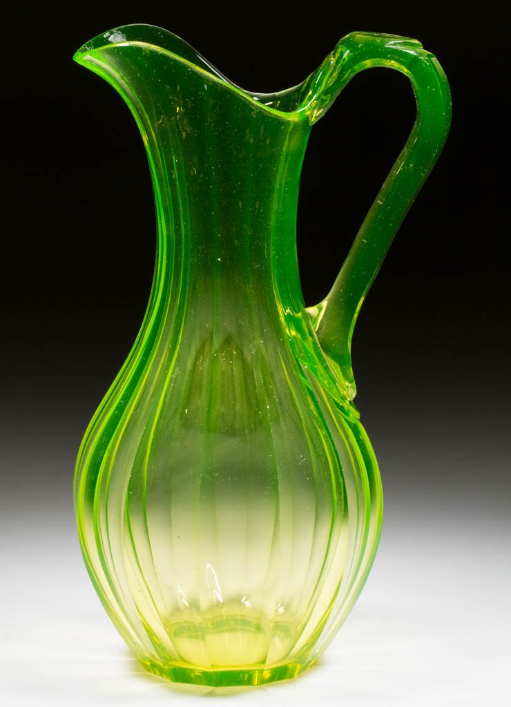 BROAD-FLUTE CUT EWER (1 of 1)